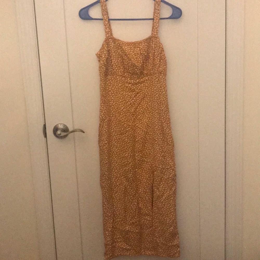 Orange patterned A&F tank dress with slit